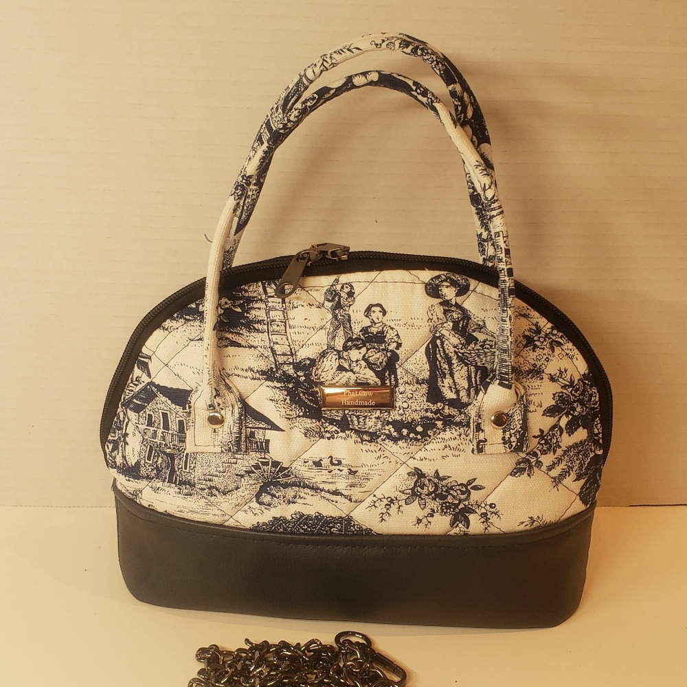 Elegant Black and White Handbag